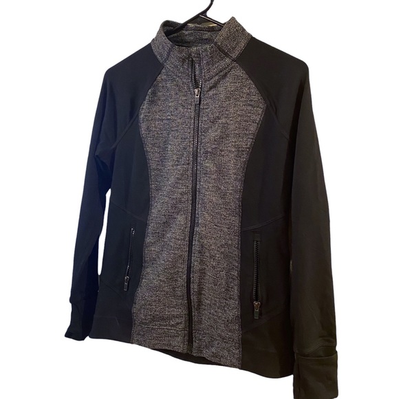 ATHLETA Girls Activewear Zip Jacket in Gray/Black - Picture 3 of 6